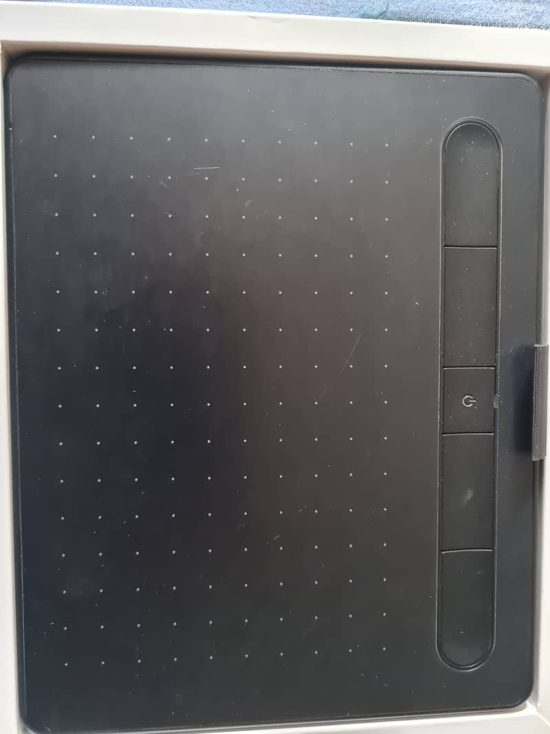 WACOM Intuos Tablet 0