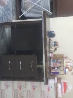 very good condition study table