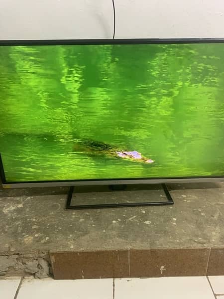 TCL 40 inches android led 0