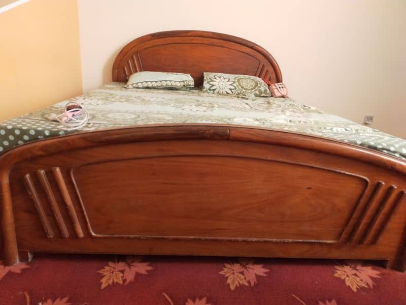 double bed king size with matters 1