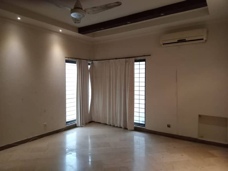1Kanal Most Good Bungalow For Sale in DHA Phase 3 17