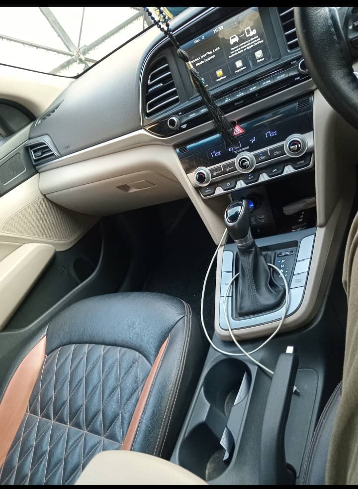 Hyundai Elantra GLS 2.0 5