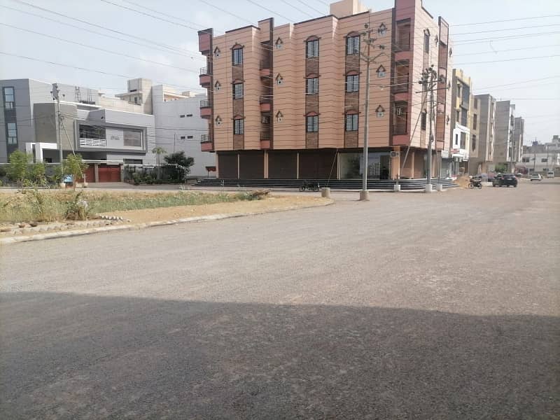 Flat Of 650 Square Feet Is Available For Sale 7