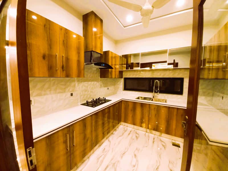 10 Marla House For Sale In Iris Block Bahria Town Lahore 2