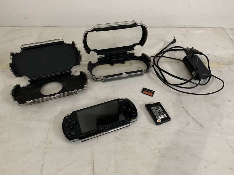 sony PSP 2000 urgent sell 3