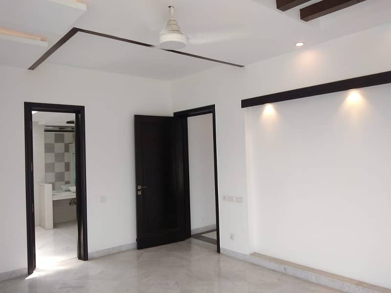 Kanal Bungalow Near Commercial Market For Rent In DHA Phase 1 -H 25