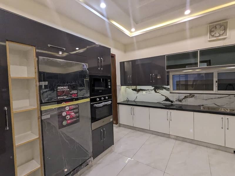 BRAND NEW VIP 1 KANAL Double Storey Double Unit Modern Stylish With Latest Accommodation Sami Commercial House Available For Sale In Main Boulevard Joher Town Lahore By Fast Property Services Lahore With Original Pics. 21