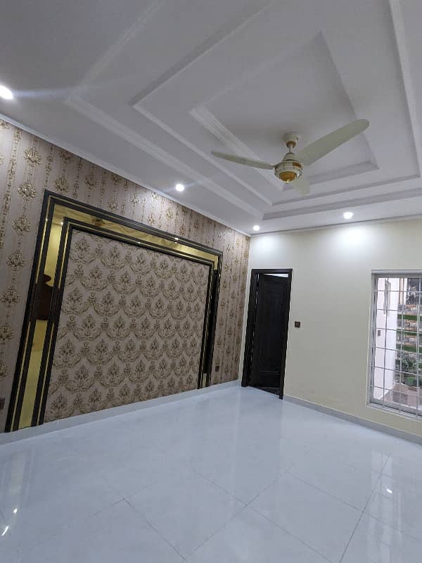 BRAND NEW 7-1/2 Marla Double Storey Double Unit Latest Accommodation Luxury Stylish Proper House Available For Sale In JOHER TOWN LAHORE By FAST PROPERTY SERVICES REAL ESTATE And BUILDERS With Original Real Pics . 13