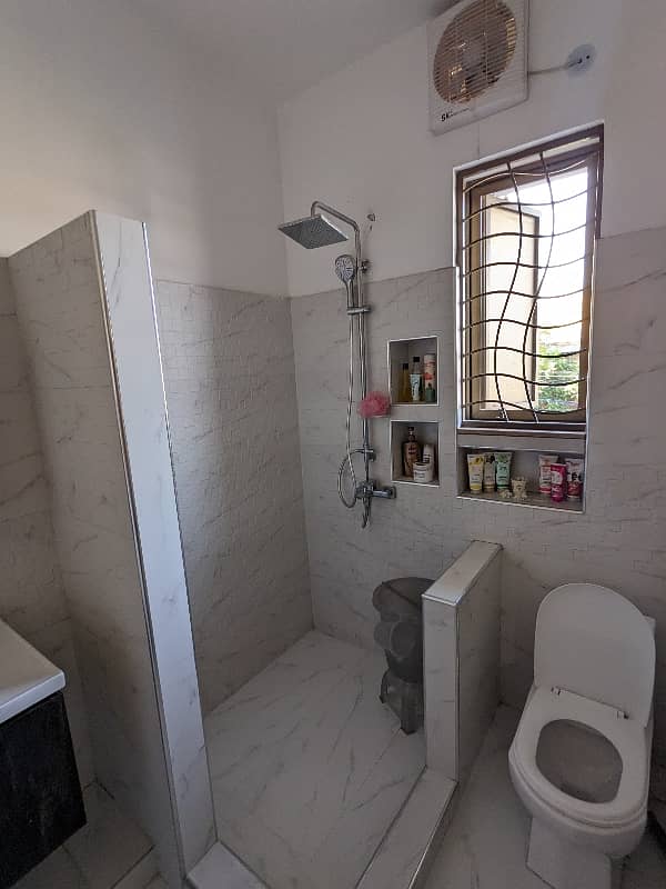 12 Marla brand new luxery with 3 beds attached bathrooms modern stylish leatest Accomodation well upper portion available for Rent with original pics by fast property services real estate and builders lahore 15