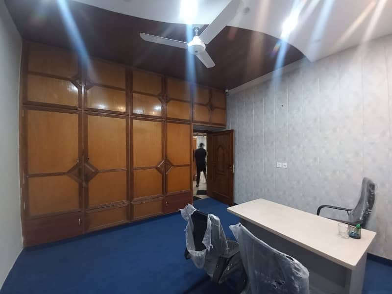 1 Kanal Vip House Double Storey For Silent Office With Big Hall Upper 3 Beds Lower Only For Office Available For Rent In Johar Town Lahore 14