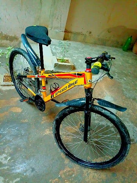 large size, yellow & black color, 3 front gear , 7 back gear 5
