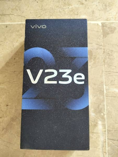 Vivo v23 E 8+4/128 with box 3