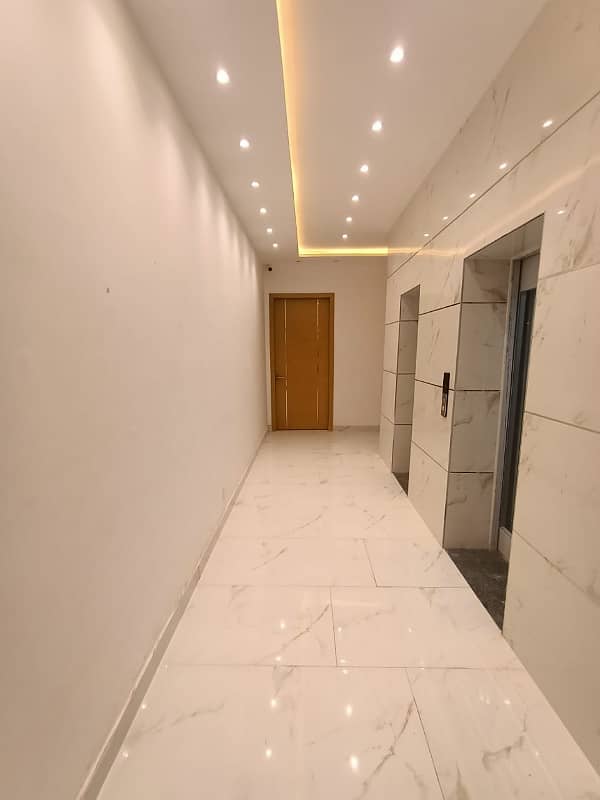 Apartment available for rent in Gulberg. 5