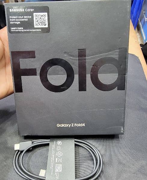 Samsung Galaxy Z Fold 4 8