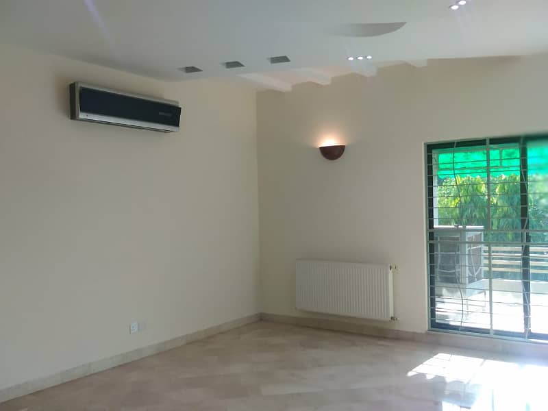 2 Kanal Bungalow Back To Park And Commercial For Rent In DHA Phase 3-Y-Lahore 12