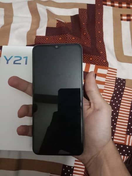 vivo y21 with full box 10by10 condition 1