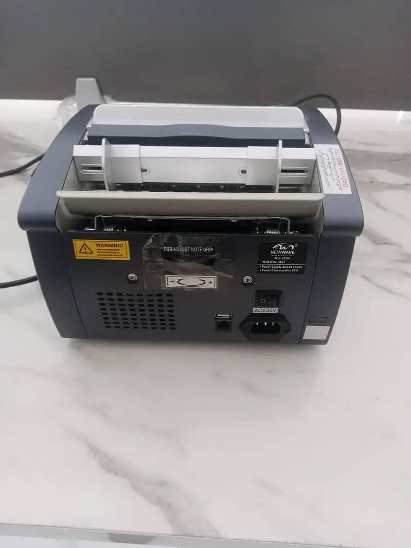 NEWWAVE MODERN SOLUTIONS CASH COUNTING MACHINE 2