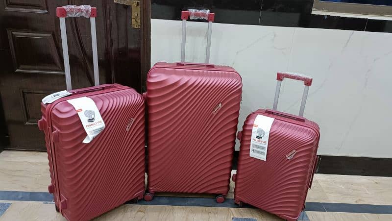 Luggage bags/ travel suitcases/ trolley bags/ travel trolley/ attachi 12