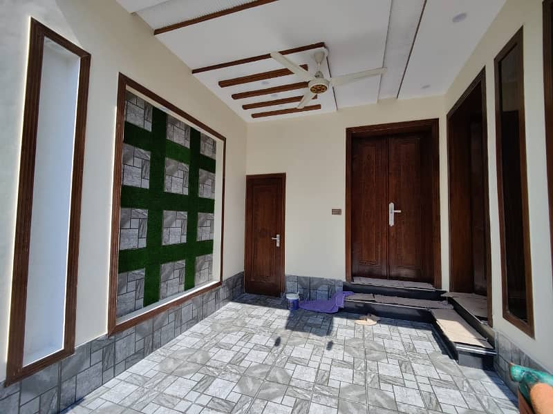 5 Marla House For Sale In Park View City Lahore 8