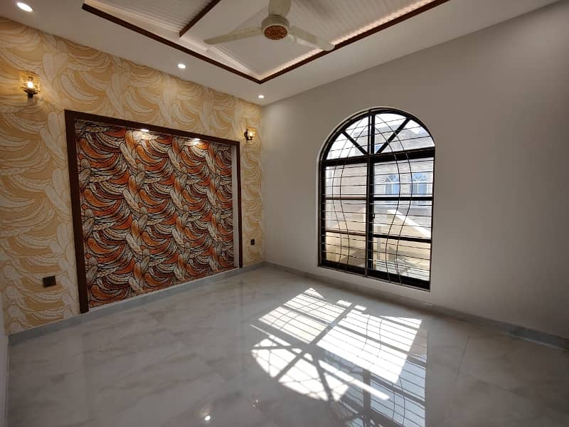 5 Marla House For Sale In Park View City Lahore 10