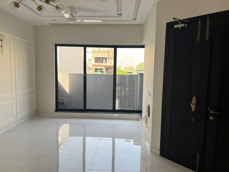 Luxury Location House For Sale In DHA Phase 4 DD 5