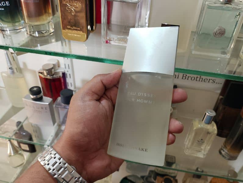 Perfumes for Men and Women 7