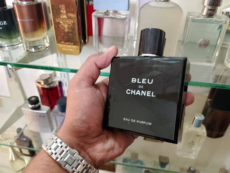 Perfumes for Men and Women 8