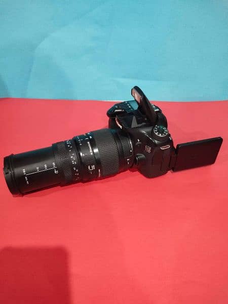 Canon 70D Professional DSLR 6