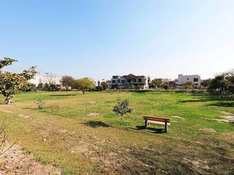 1 Kanal Facing Park House For Sale In J Block Of Valencia Lahore 5