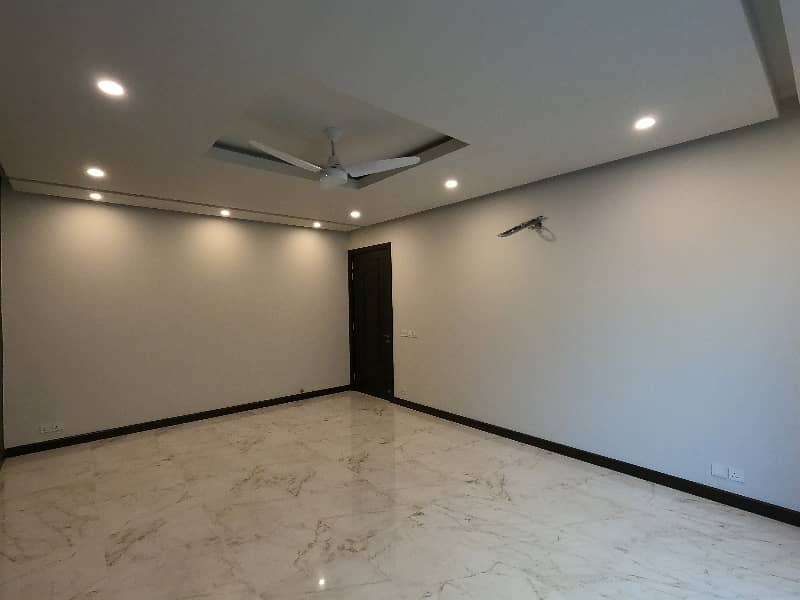 1 Kanal Facing Park House For Sale In J Block Of Valencia Lahore 21