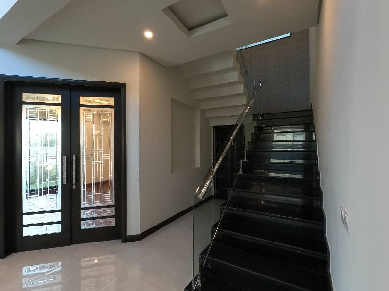 1 Kanal Facing Park House For Sale In J Block Of Valencia Lahore 27