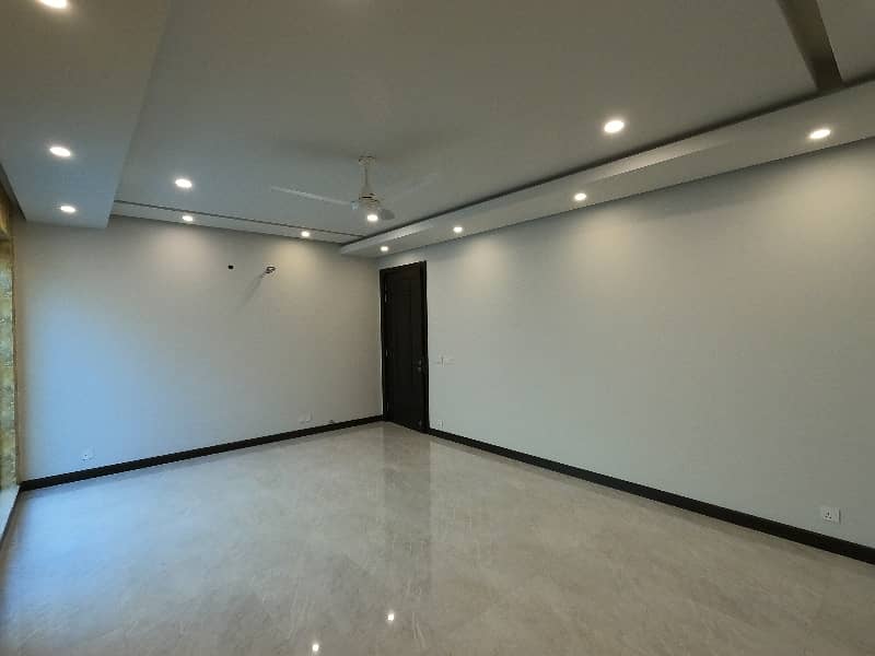 1 Kanal Facing Park House For Sale In J Block Of Valencia Lahore 39