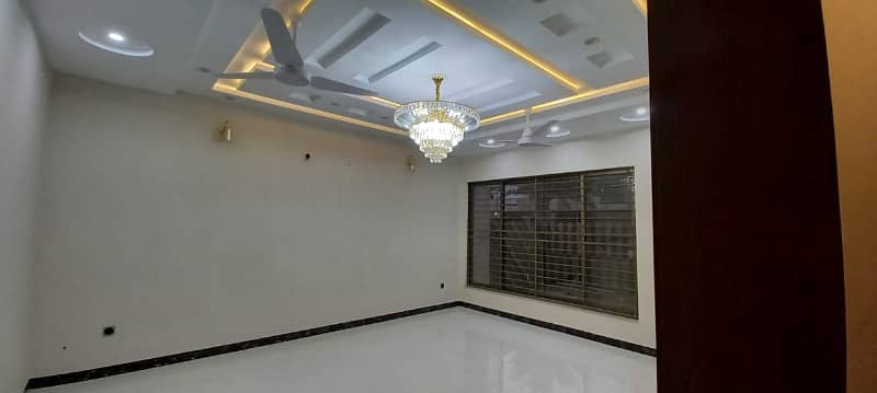 Luxury 1 Kanal Brand New Modern House For Sale In Valencia Town Lahore 13
