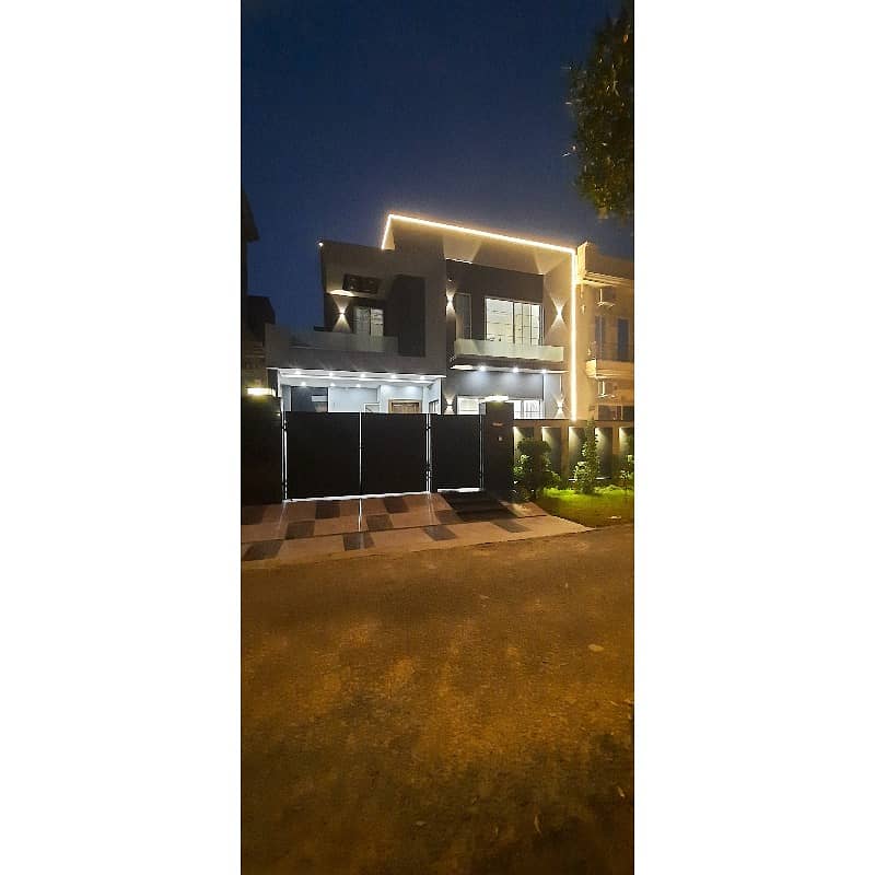 10 Marla Brand New Modern Bungalow With Basement On A Beautiful Location 2