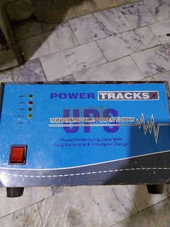 UPS Power Tracks is a good condition 1000 WATTS 0