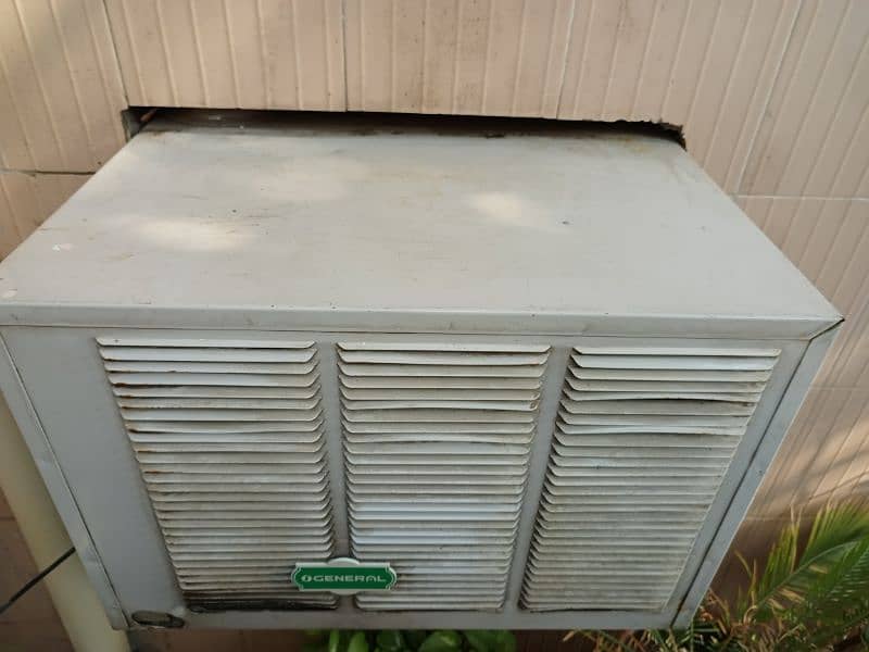 General 1.5 ton Window Ac 10 by 10 condition 5