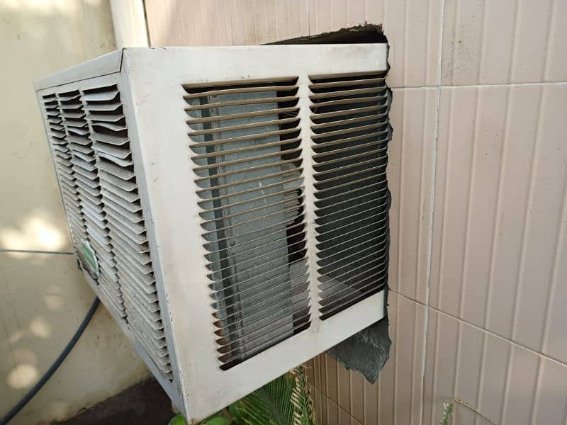 General 1.5 ton Window Ac 10 by 10 condition 6