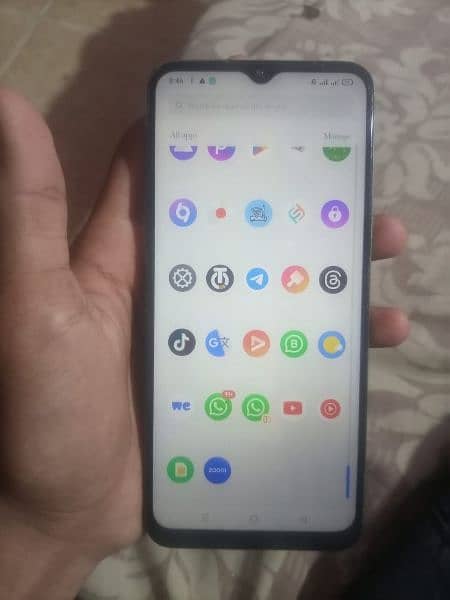 realme 6i 4/128 4