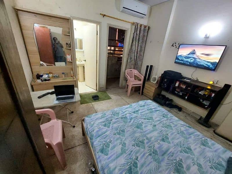 Single room in shared apartment 2
