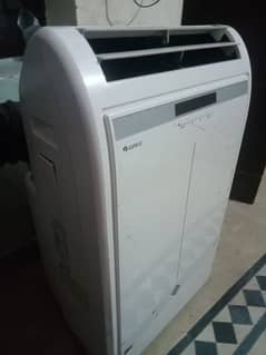 Mobile Ac Gree company ha in good condition. only call 03030703363