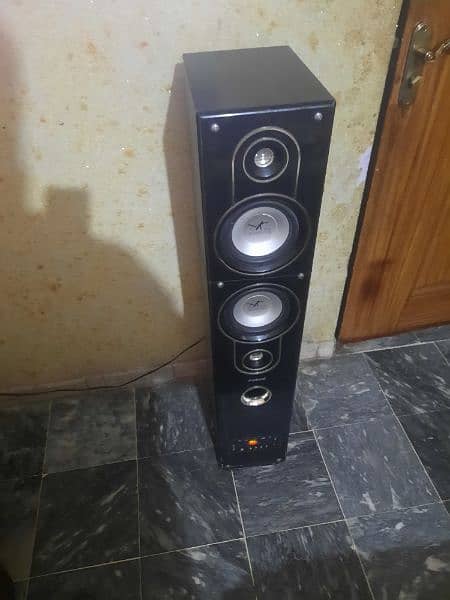 Audionic classsic 7 woofer high based home theater speaker 5