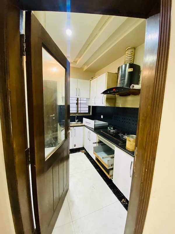 10 Marla Beautiful Bungalow For Rent In Pchs Near Dha Lahore 0