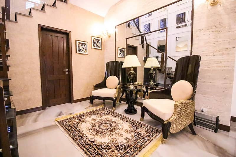 1 Kanal Luxury Portion For Rent In Pchs Near Dha Lahore 8