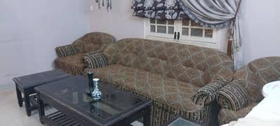 v Good condition sofa for ssle