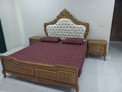 King size bed with 2 side tables and dressing table 0