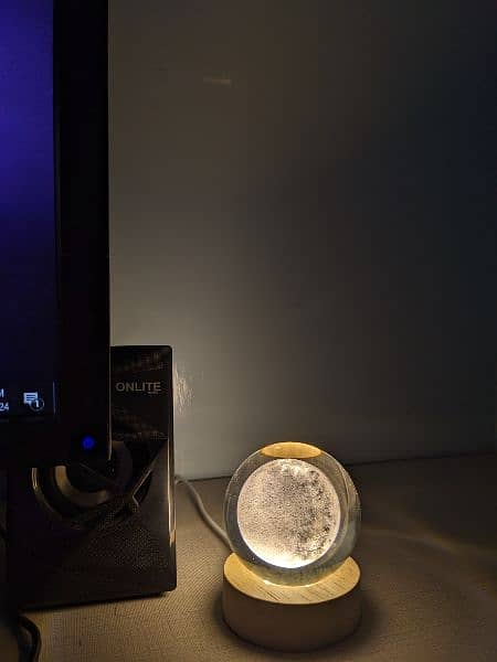 3D Crystal Moon Lamp 2