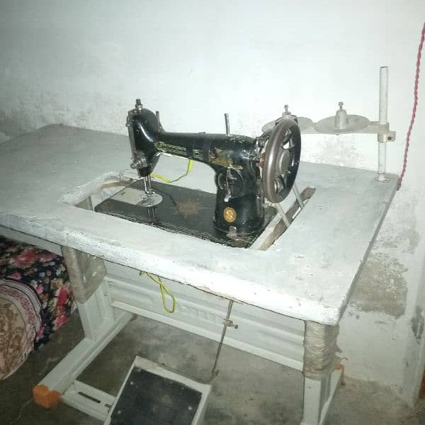 paidan known as sewing machine desk 3