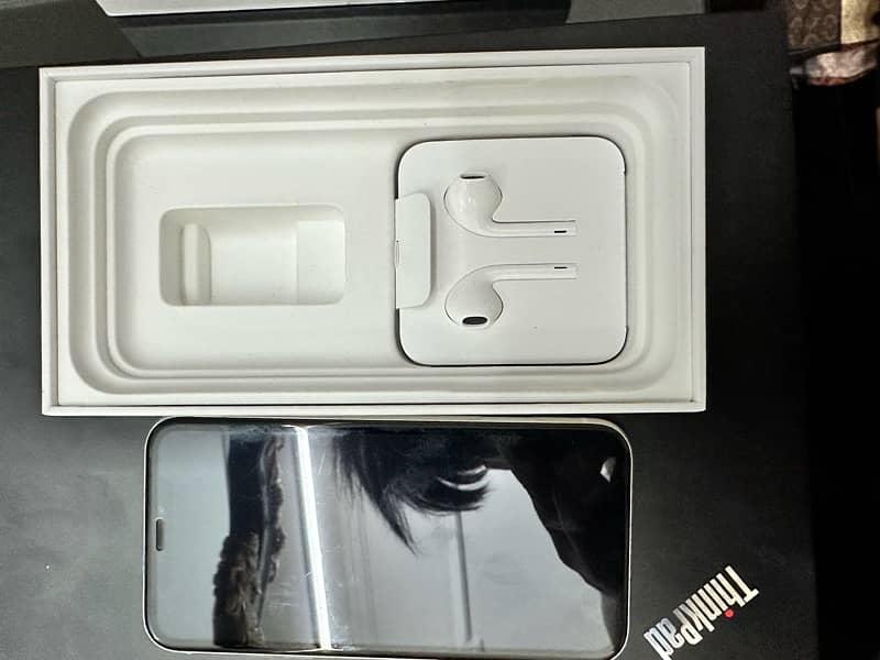 Iphone 11 128 GB PTA Approved 3