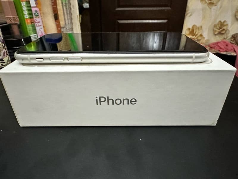 Iphone 11 128 GB PTA Approved 4