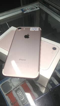 Iphone 7 with box 0